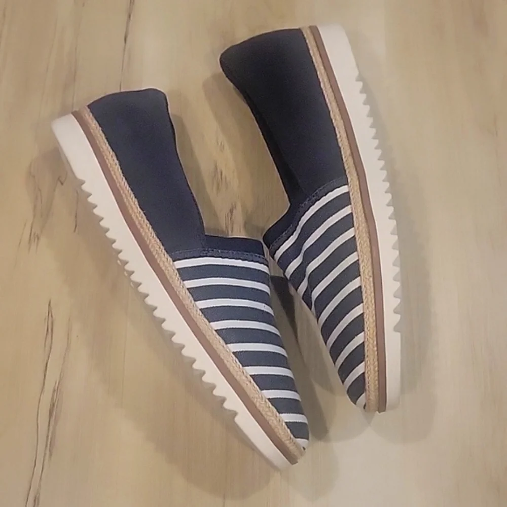NEW! CLARKS Nautical Stripe Slide On Espadrille Sneaker Loafer Shoes.